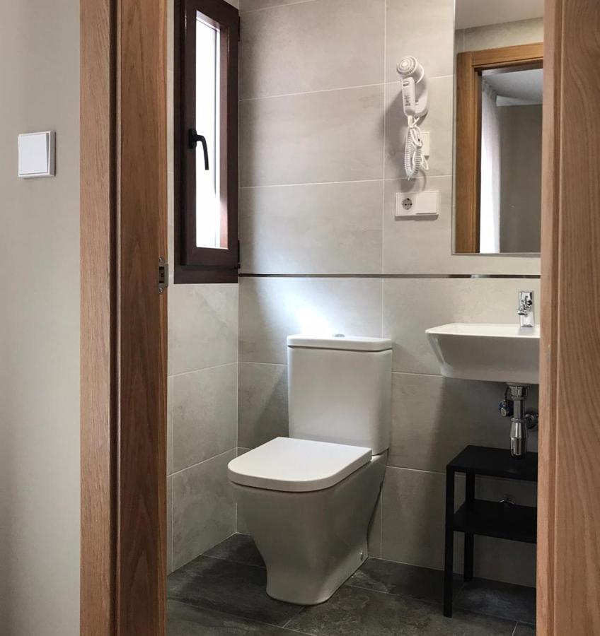 Hotel Baltico 2 Estrellas Luarca Εξωτερικό φωτογραφία